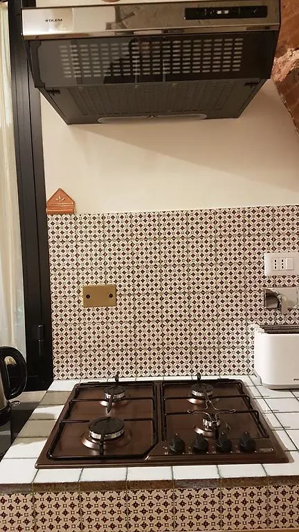 Apartment Zeus Florens 0*,