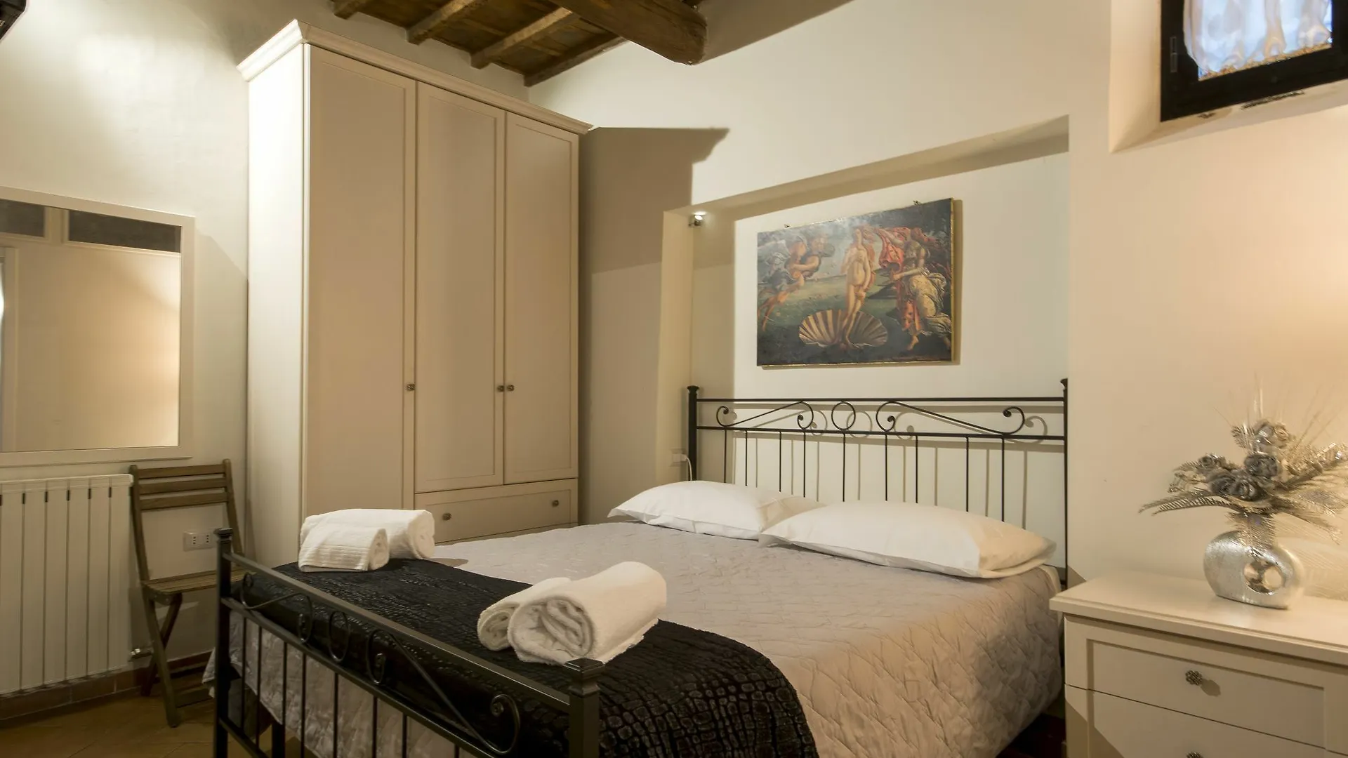 Apartment Zeus Florence